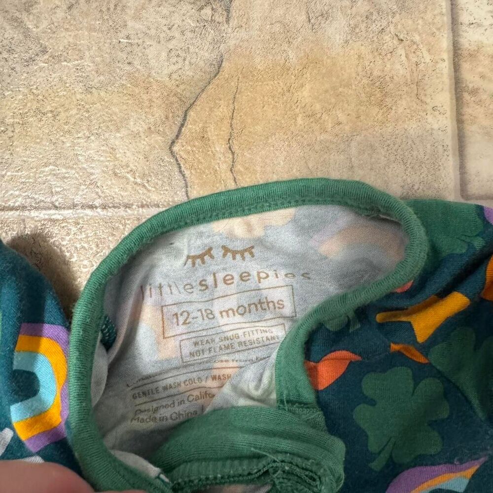 SOLD Do not purchase - won’t let me delete until offers expire - Picture 2 of 3